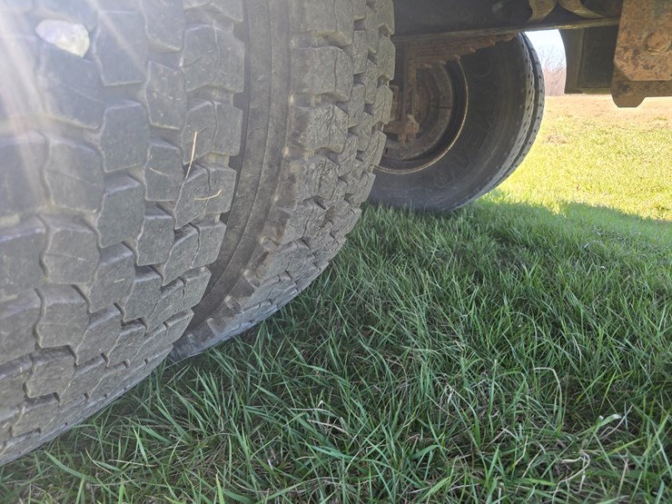 2008-international-durastar-4300-image-88