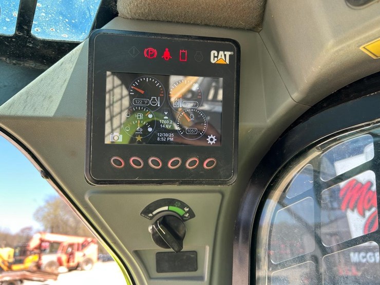 2023-caterpillar-299d3-xe-image-22