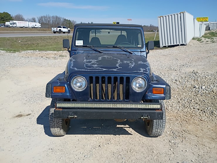 1997-jeep-wrangler-image-15