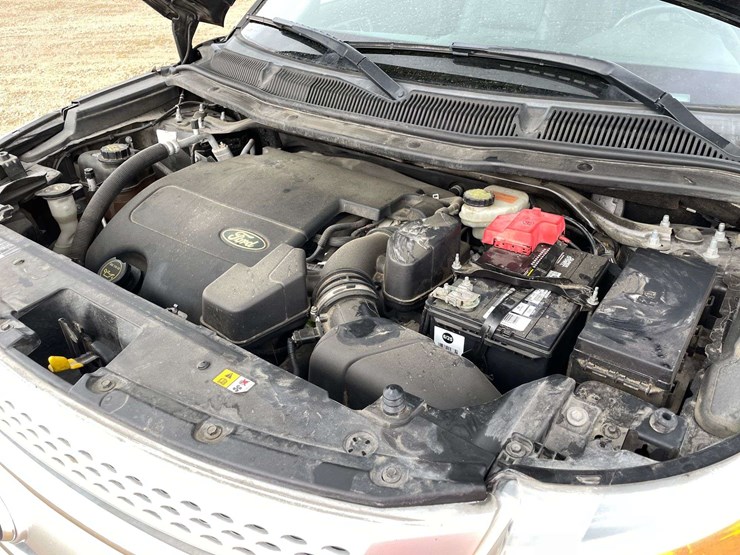 2015-ford-explorer-xlt-image-7