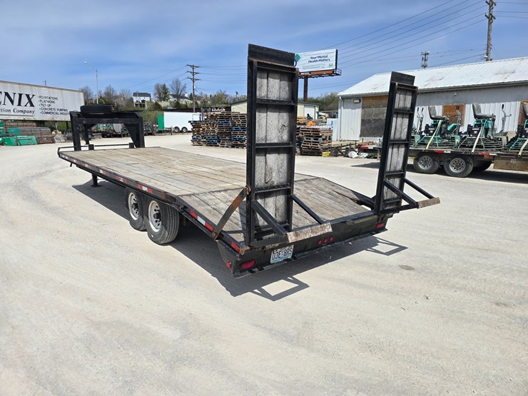 #22628-•-2005-bales-gooseneck-trailer-image-10