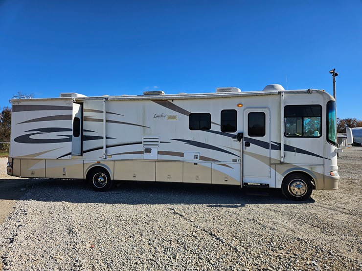 #22198-•-2007-georgie-boy-landau-motorhome-image-21