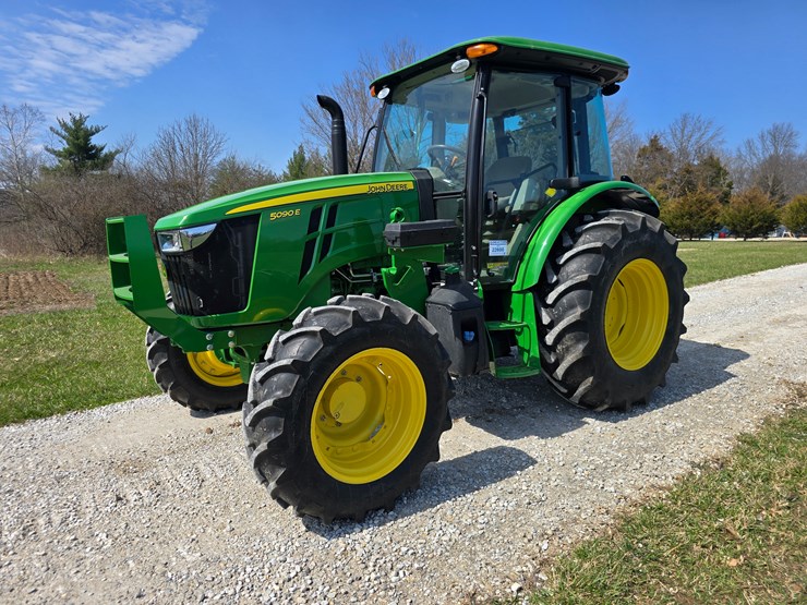 #22600-•-2024-john-deere-5090-tractor-image-3