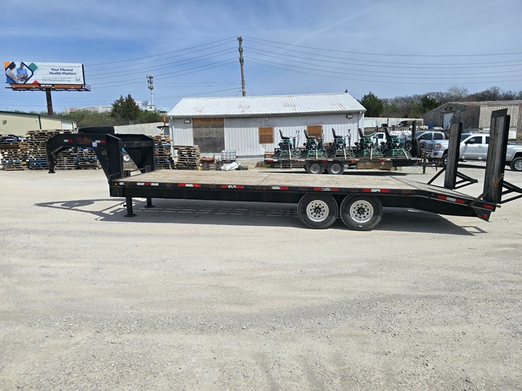 #22628-•-2005-bales-gooseneck-trailer-image-7