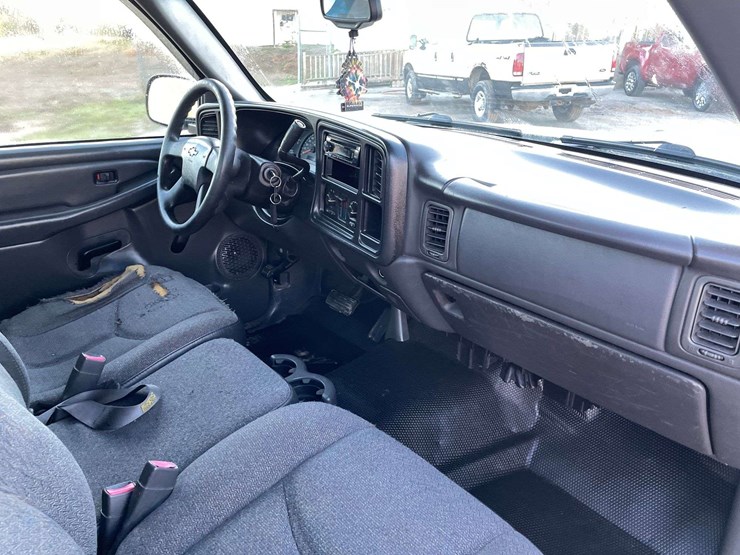 2005-chevrolet-silverado-1500-image-15