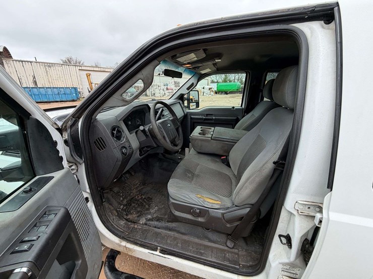 2012-ford-f250-image-10