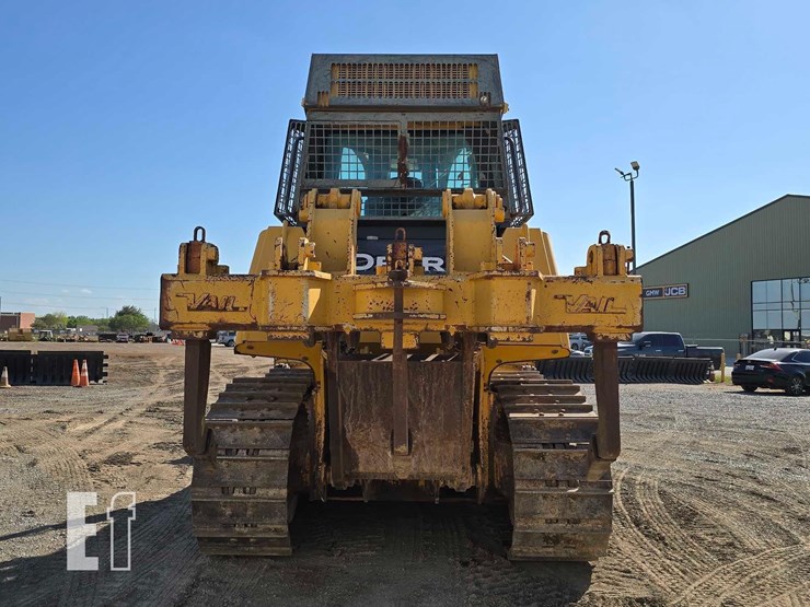 2006-deere-750j-image-8