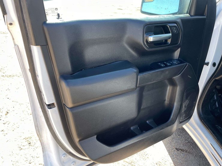 2019-chevrolet-silverado-1500-image-9