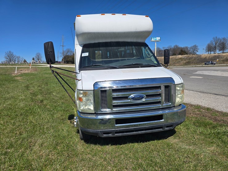 #22618-•-2008-ford-econoline-van-image-20