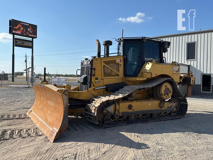 2019-caterpillar-d6-xe-lgp-image-1