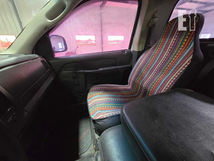 2004-dodge-ram-1500-image-15