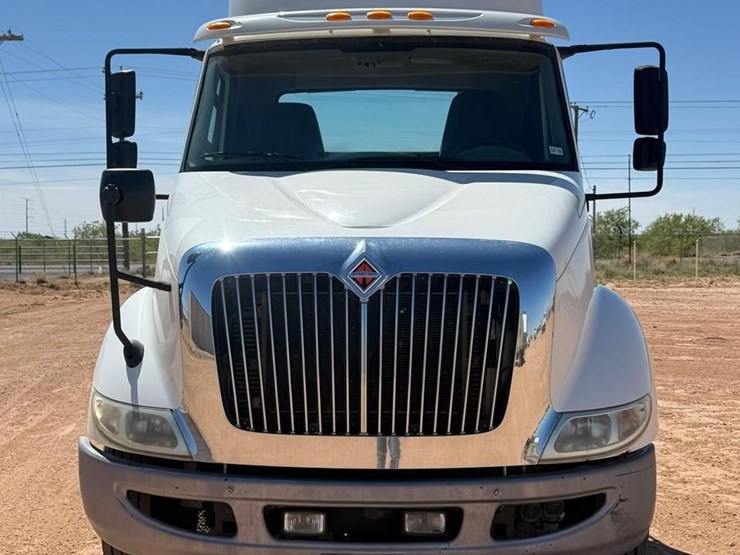 2017-international-transtar-8600-image-6