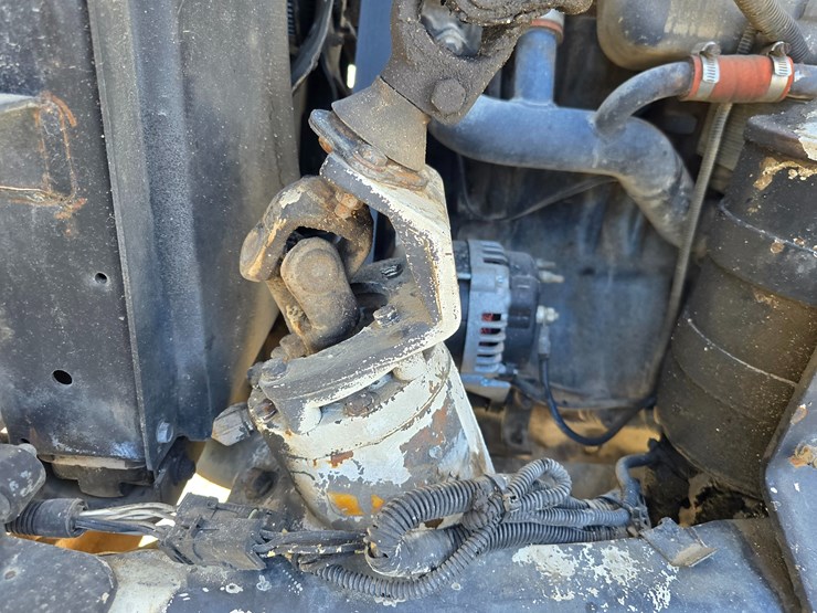 2001-mack-rd688s-image-35