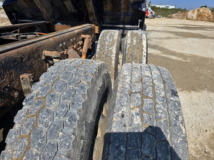 #21305-•-2003-kenworth-dump-truck-image-100