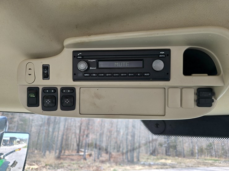 john-deere-6125r-image-62