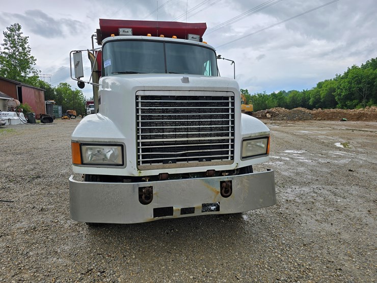 1994-mack-ch613-image-27