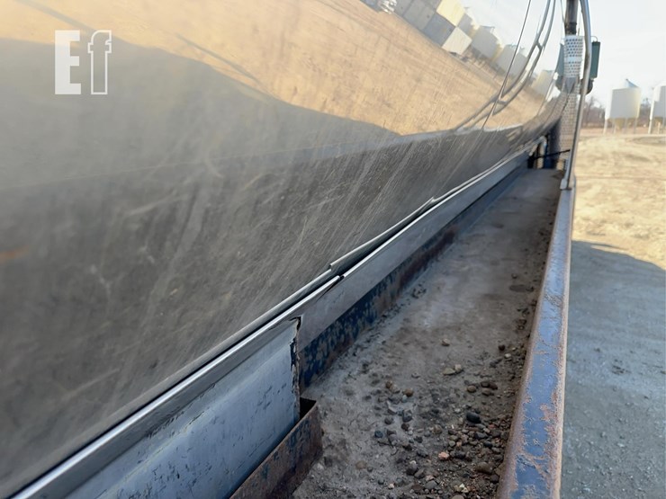 2005-kenworth-t800-image-18