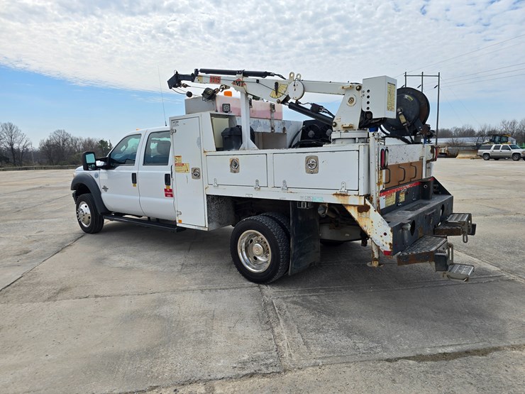 2013-ford-f550-image-5