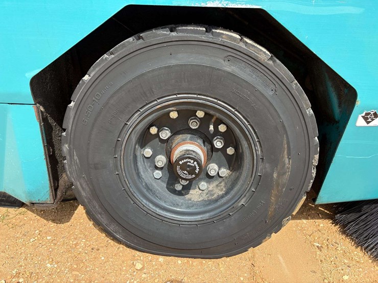 tennant-800-image-16