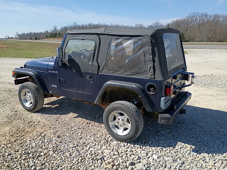 1997-jeep-wrangler-image-4