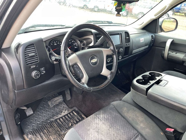 2009-chevrolet-silverado-1500-image-11