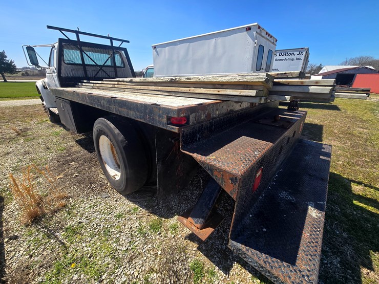 1997-ford-f700-image-9