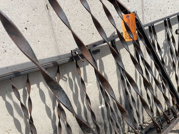 #7019-•-(5)-porch-hand-railings-(o3)-image-6