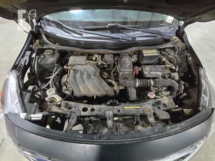 2015-nissan-versa-image-16