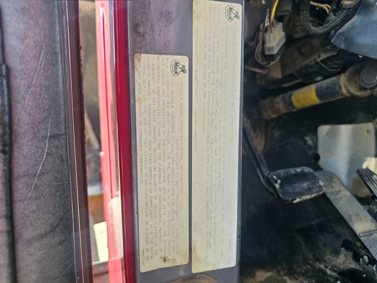 1998-mack-rd688s-image-130