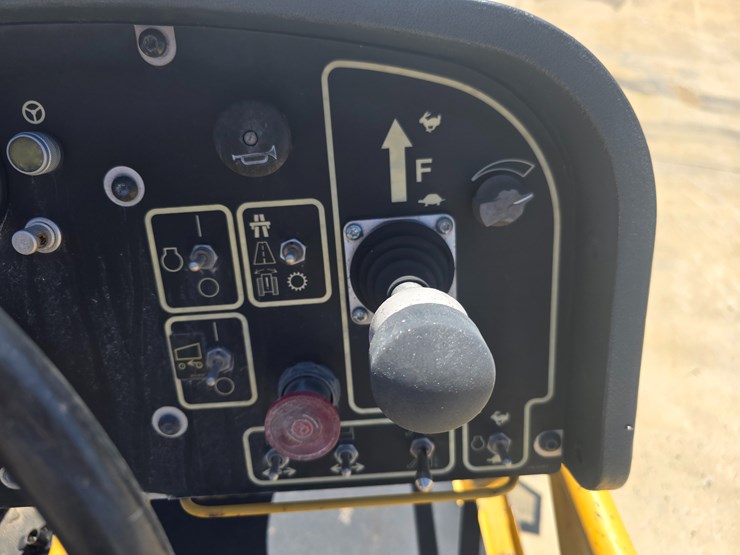 2006-caterpillar-ap-1000d-image-100