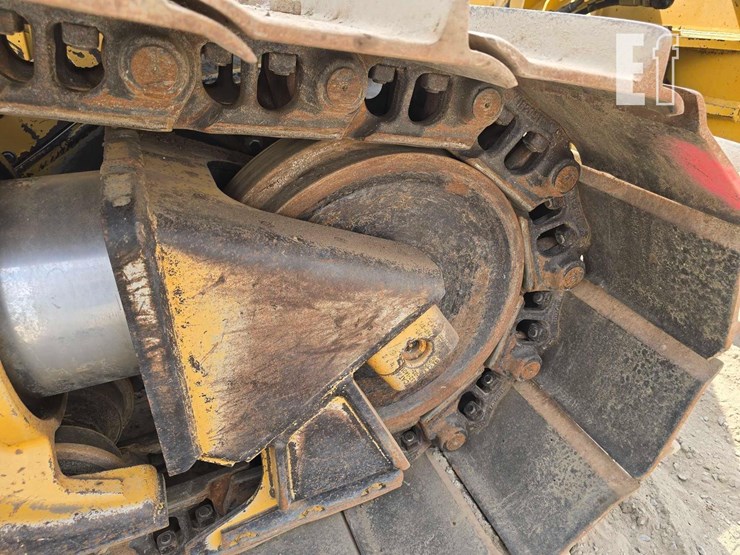 2019-caterpillar-d6-xe-lgp-image-40