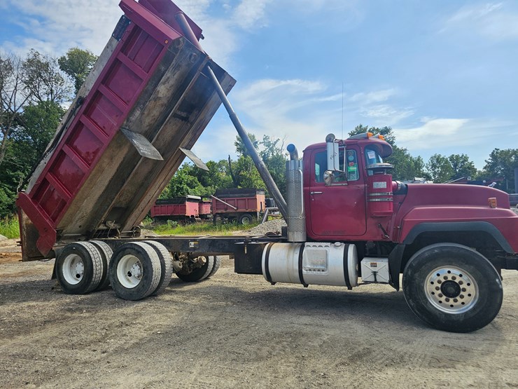 1998-mack-rd688s-image-78