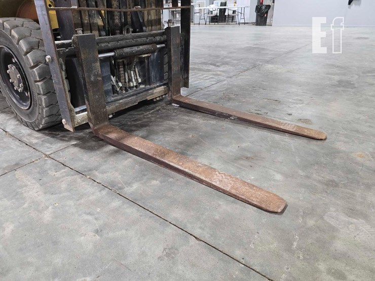 2018-caterpillar-gp25n-image-10