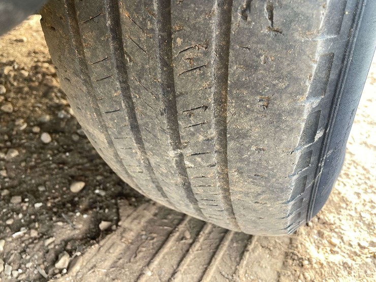 2016-chevrolet-silverado-1500-lt-image-23