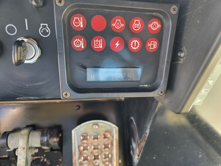 1996-caterpillar-953c-image-106