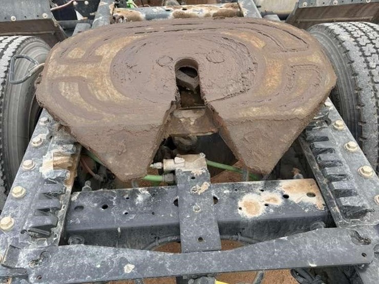 2018-international-durastar-4400-image-9