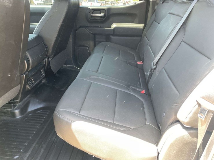 2019-chevrolet-silverado-1500-image-14