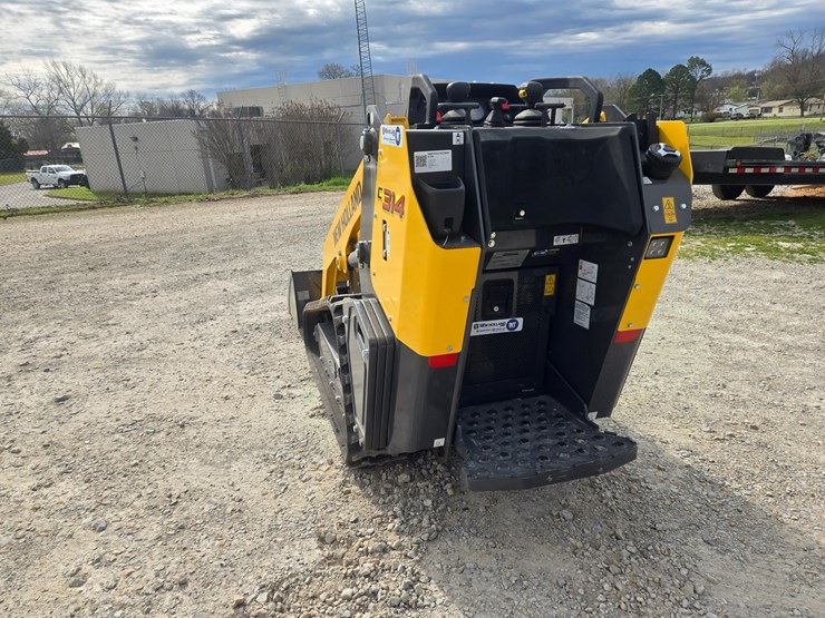 2023-new-holland-c314-image-9