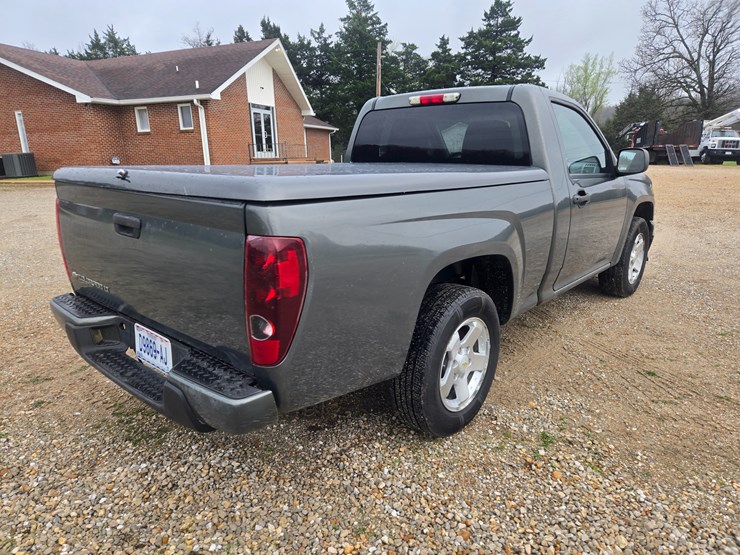 2011-chevrolet-colorado-image-12