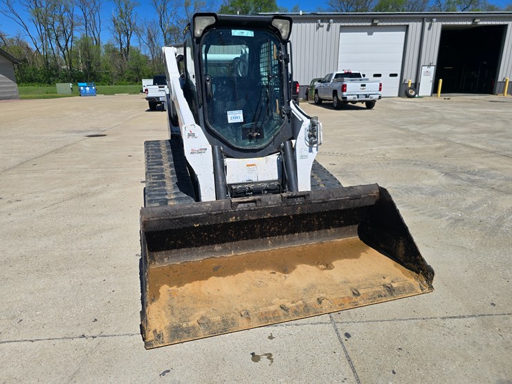 2020-bobcat-t770-image-17