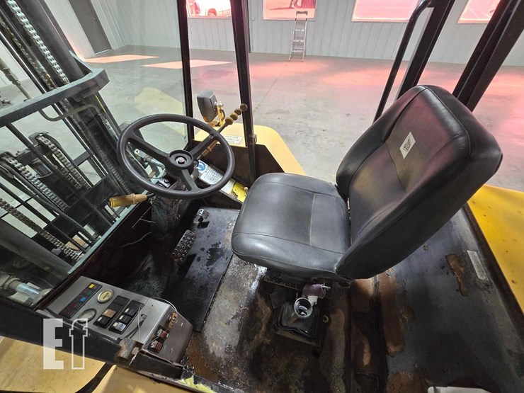 2008-jcb-930-image-11