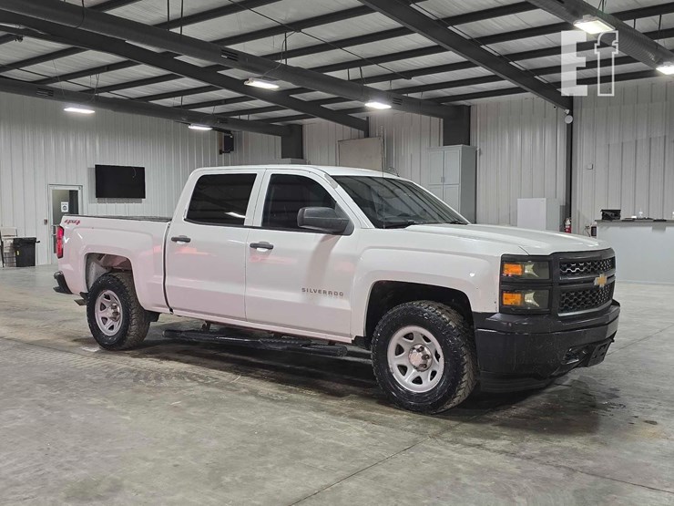 2015-chevrolet-silverado-1500-image-2