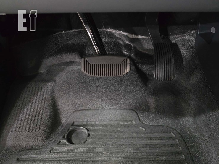 2024-ford-f550-sd-image-11