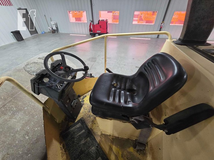 2007-dynapac-ca250d-image-13