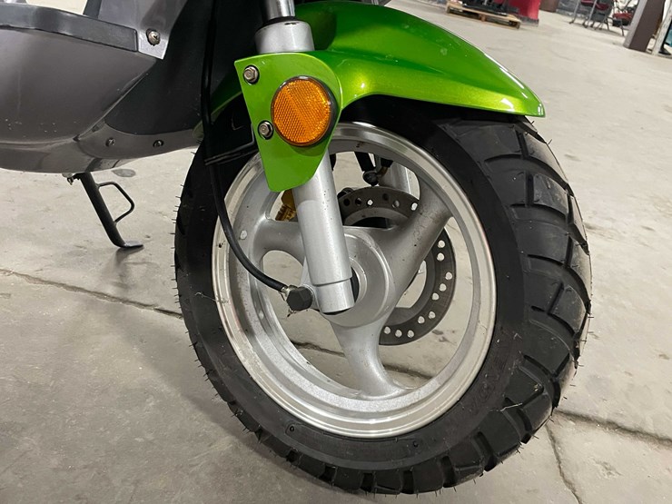 #1468-•-2011-taizhou-moped-(has-wi-title)-(d)-image-9