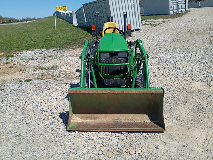 2013-john-deere-1025r-image-15