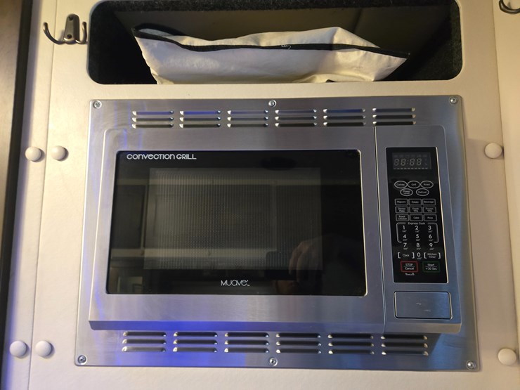 2017-western-star-5700xe-image-83