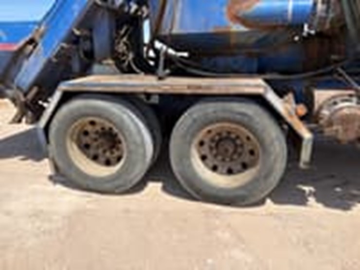 2011-cummins-qsx15-image-7