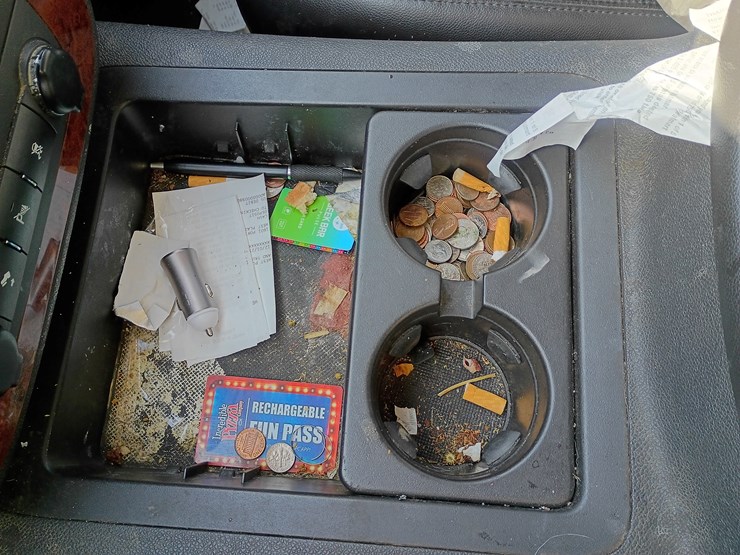 2010-chevrolet-tahoe-image-43