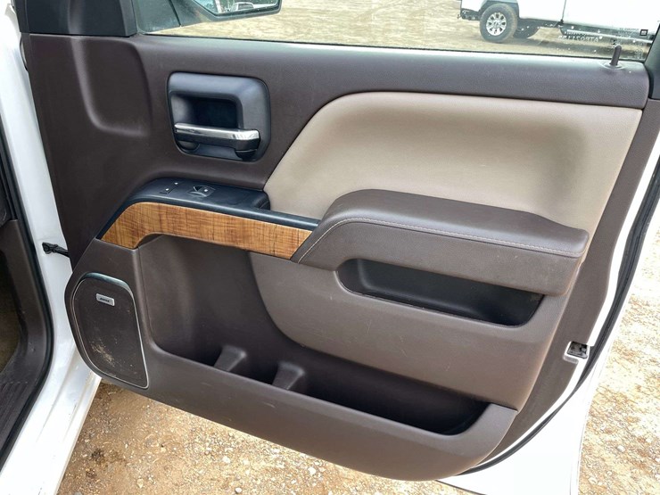 2015-gmc-sierra-1500-image-17